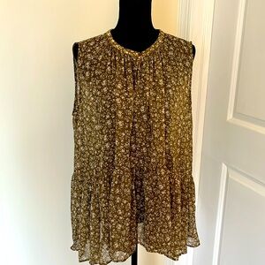 Uniqlo sleeveless blouse